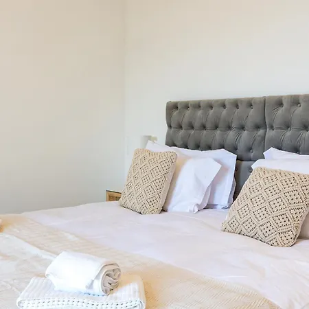 Апартаменты Mbird Rossio Square Belvedere 3br Лиссабон