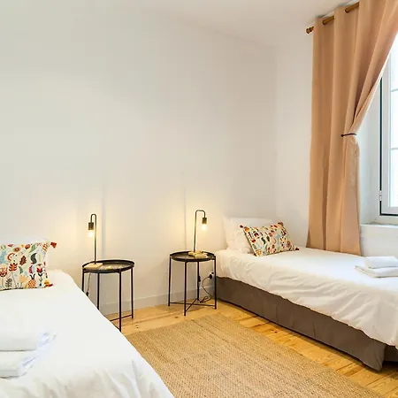 Mbird Rossio Square Belvedere 3br Апартаменты *