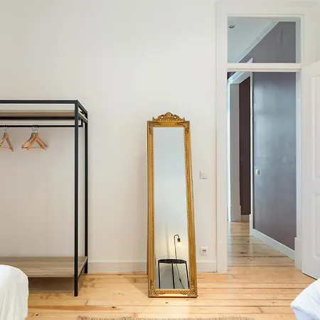 Апартаменты Mbird Rossio Square Belvedere 3br Лиссабон