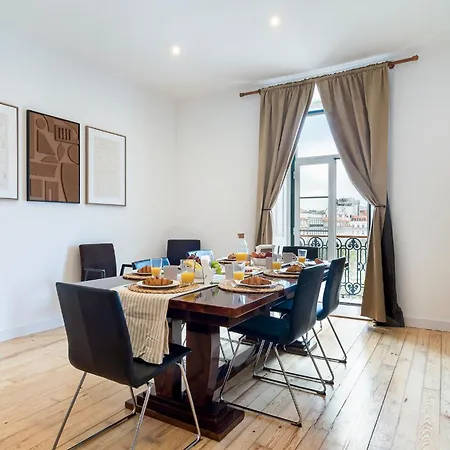 Апартаменты Mbird Rossio Square Belvedere 3br Лиссабон