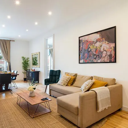 Апартаменты Mbird Rossio Square Belvedere 3br *